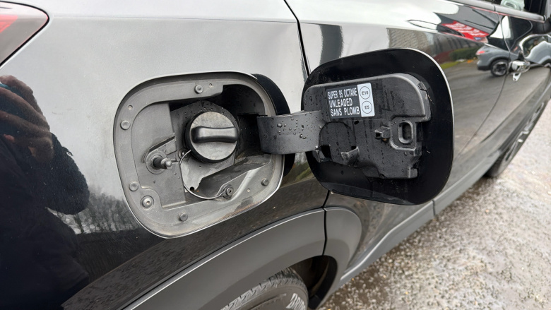 Nissan Juke 1.0 DiG-T N-Connecta 5dr Petrol Hatchback